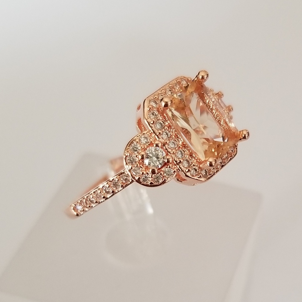 *only size 8!*Emerald Cut Simulated Morganite Ring - Picture 3 of 7